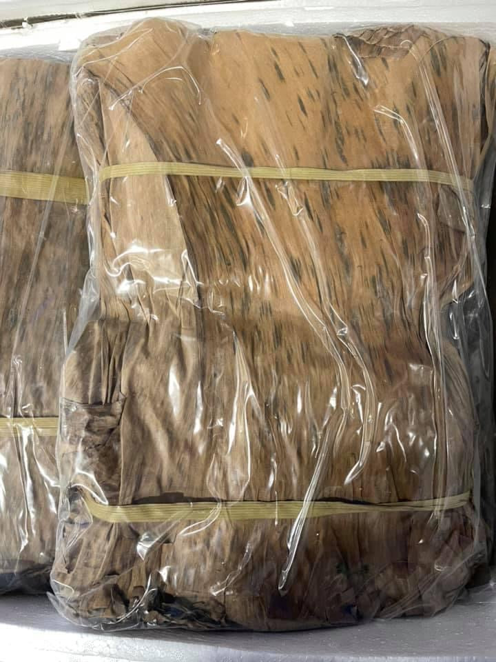 LÁ CHUỐI KHÔ 500 gram